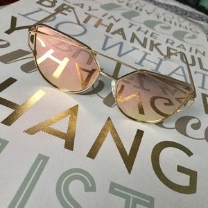 Pink Mirrored Cat-Eye Sunglasses 😻😻